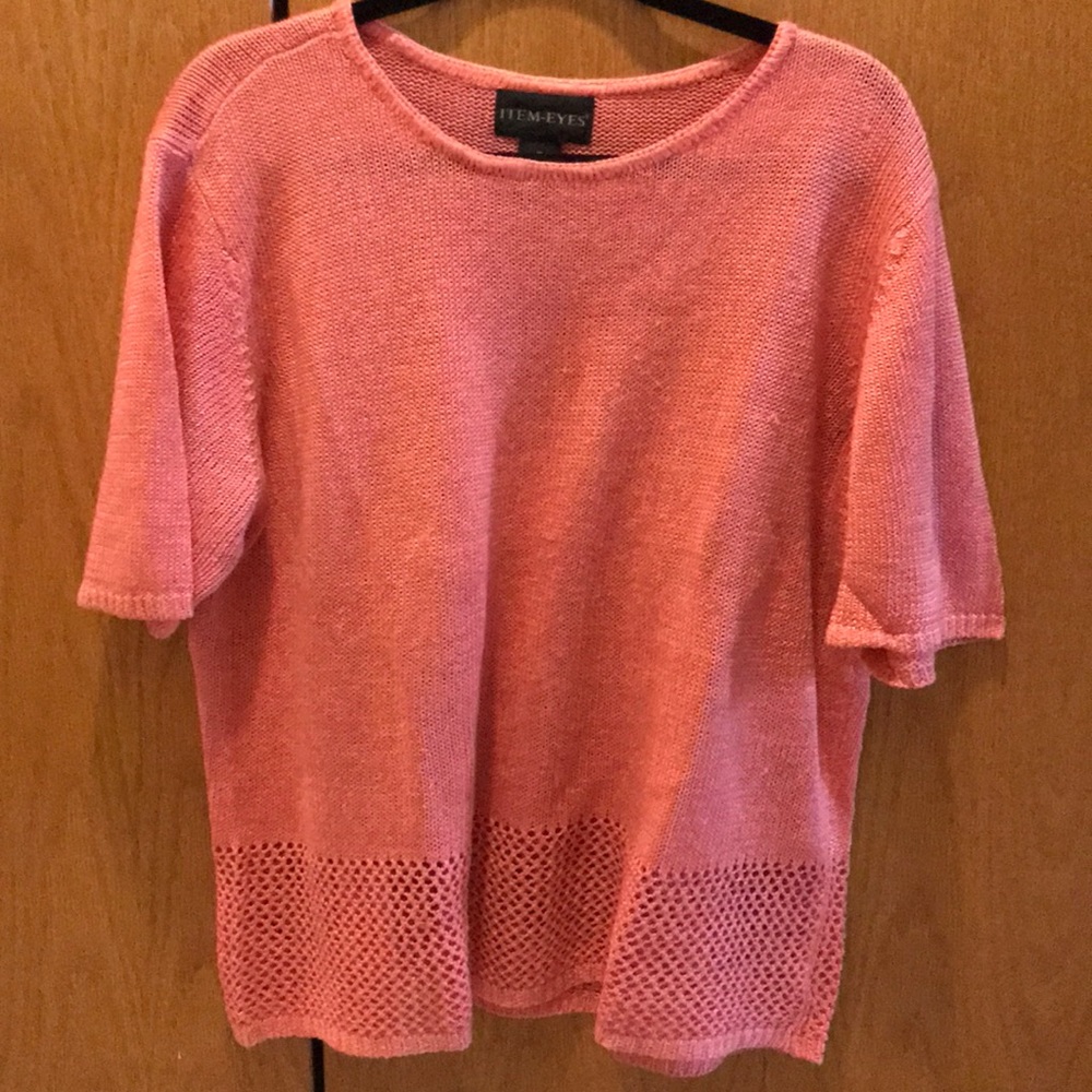 Short sleeve sweater